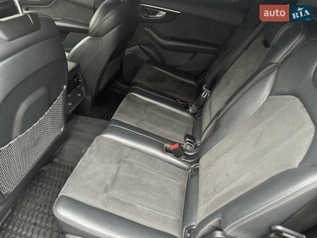 Серый Ауди Ку 7, объемом двигателя 3 л и пробегом 112 тыс. км за 65000 $, фото 27 на Automoto.ua