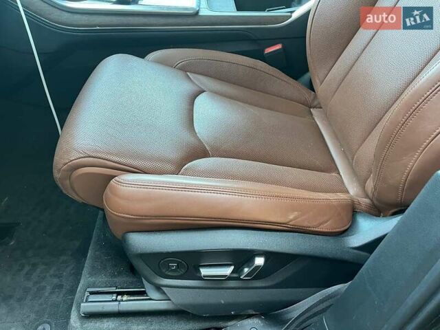 Сірий Ауді Ку 7, об'ємом двигуна 3 л та пробігом 106 тис. км за 38500 $, фото 9 на Automoto.ua