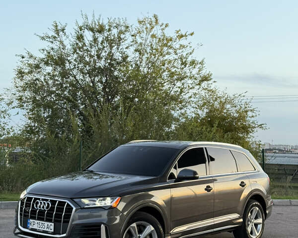 Сірий Ауді Ку 7, об'ємом двигуна 2 л та пробігом 98 тис. км за 39900 $, фото 4 на Automoto.ua