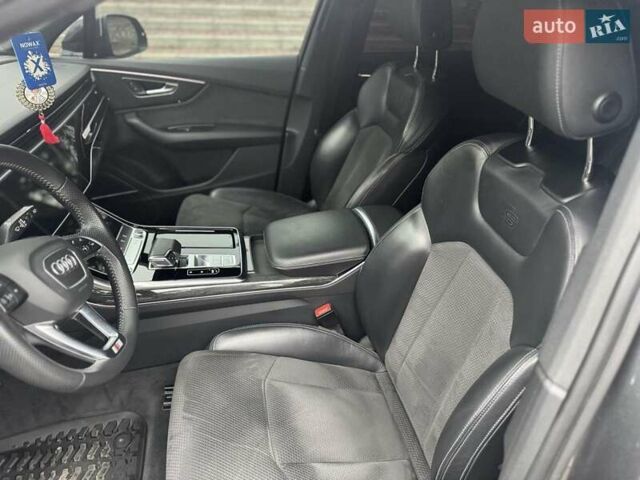 Серый Ауди Ку 7, объемом двигателя 3 л и пробегом 112 тыс. км за 65000 $, фото 23 на Automoto.ua