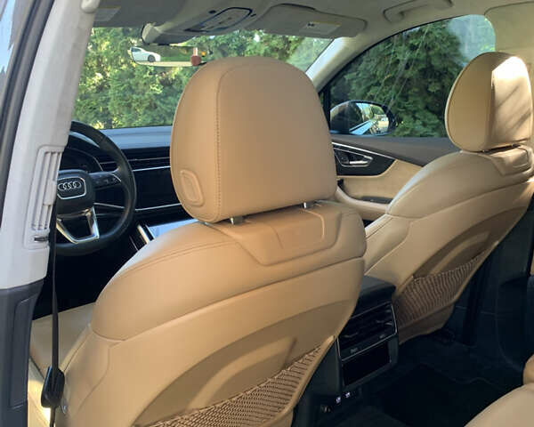 Серый Ауди Ку 7, объемом двигателя 3 л и пробегом 115 тыс. км за 57500 $, фото 32 на Automoto.ua