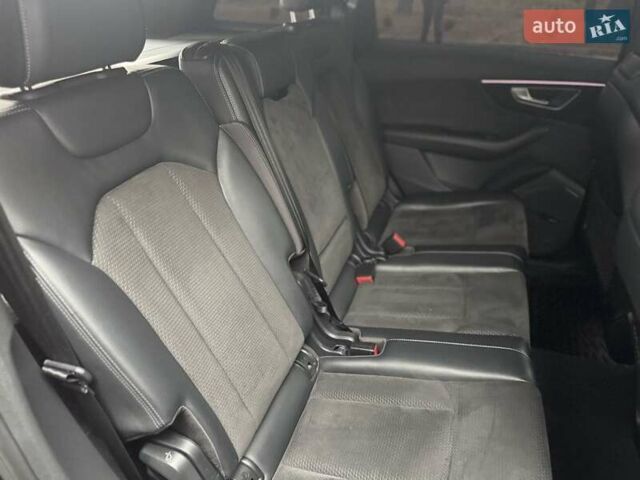 Серый Ауди Ку 7, объемом двигателя 3 л и пробегом 112 тыс. км за 65000 $, фото 32 на Automoto.ua