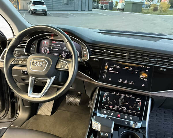 Сірий Ауді Ку 7, об'ємом двигуна 2 л та пробігом 98 тис. км за 39900 $, фото 29 на Automoto.ua