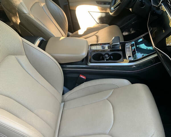 Серый Ауди Ку 7, объемом двигателя 3 л и пробегом 115 тыс. км за 57500 $, фото 44 на Automoto.ua