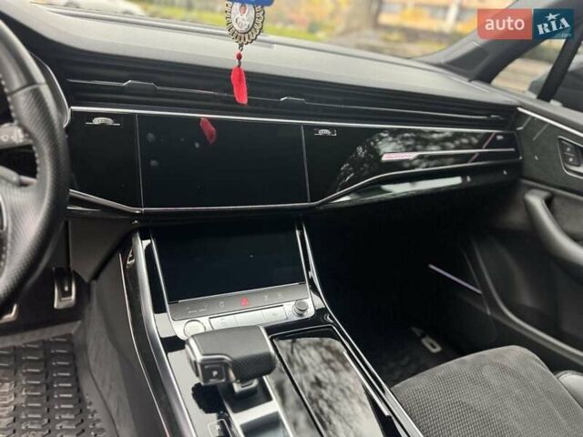 Серый Ауди Ку 7, объемом двигателя 3 л и пробегом 112 тыс. км за 65000 $, фото 38 на Automoto.ua