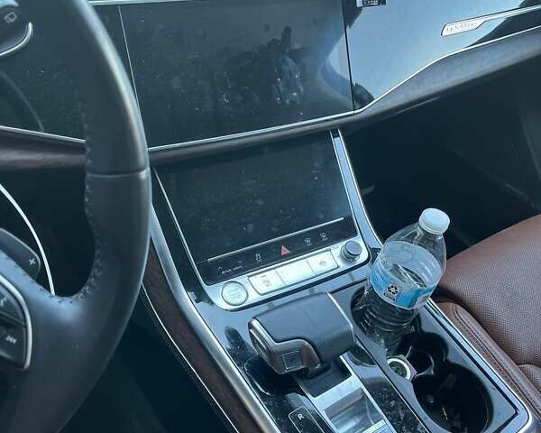 Сірий Ауді Ку 7, об'ємом двигуна 3 л та пробігом 106 тис. км за 38500 $, фото 15 на Automoto.ua