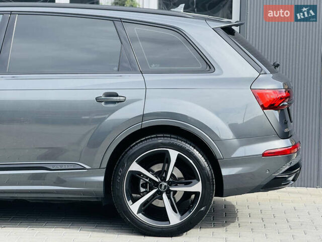 Серый Ауди Ку 7, объемом двигателя 3 л и пробегом 144 тыс. км за 57500 $, фото 4 на Automoto.ua