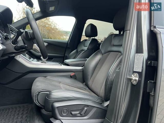 Серый Ауди Ку 7, объемом двигателя 2.97 л и пробегом 113 тыс. км за 54499 $, фото 8 на Automoto.ua