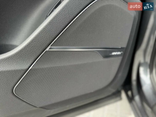 Серый Ауди Ку 7, объемом двигателя 3 л и пробегом 144 тыс. км за 57500 $, фото 54 на Automoto.ua