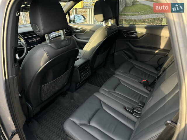 Серый Ауди Ку 7, объемом двигателя 1.98 л и пробегом 76 тыс. км за 44000 $, фото 12 на Automoto.ua