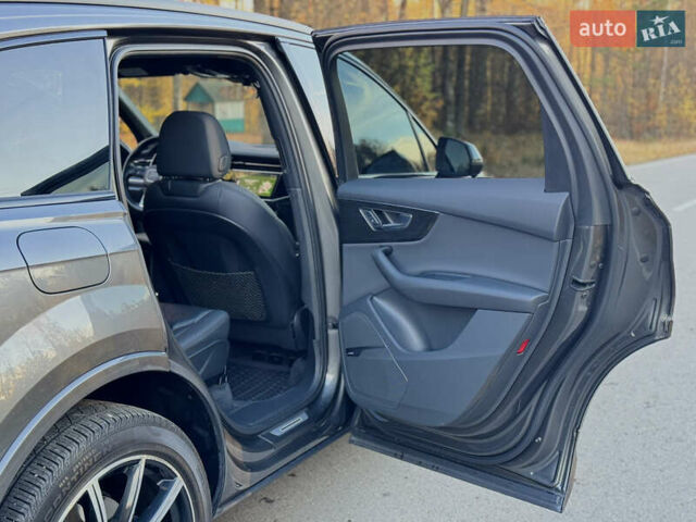 Серый Ауди Ку 7, объемом двигателя 3 л и пробегом 89 тыс. км за 44200 $, фото 16 на Automoto.ua