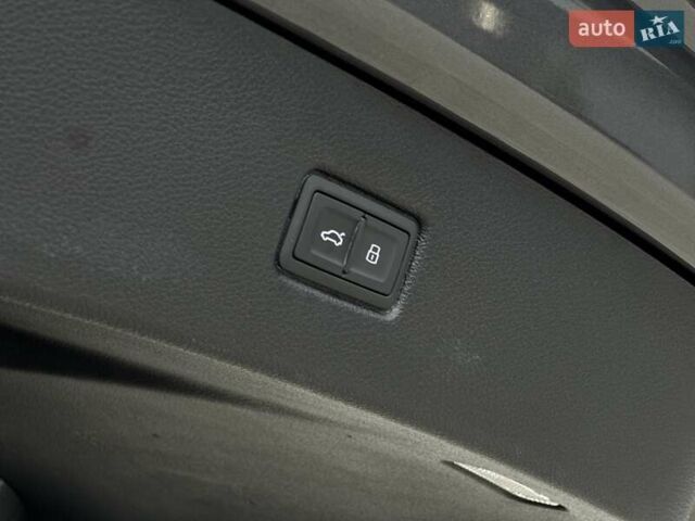 Серый Ауди Ку 7, объемом двигателя 3 л и пробегом 125 тыс. км за 49900 $, фото 22 на Automoto.ua