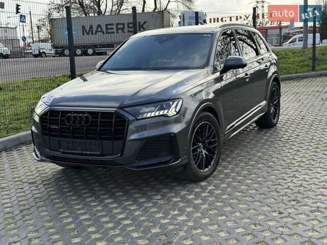 Серый Ауди Ку 7, объемом двигателя 3 л и пробегом 119 тыс. км за 61500 $, фото 2 на Automoto.ua