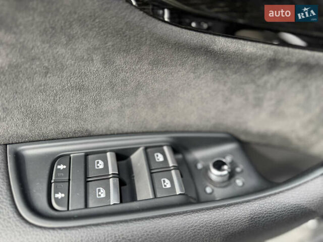 Серый Ауди Ку 7, объемом двигателя 3 л и пробегом 144 тыс. км за 57500 $, фото 55 на Automoto.ua