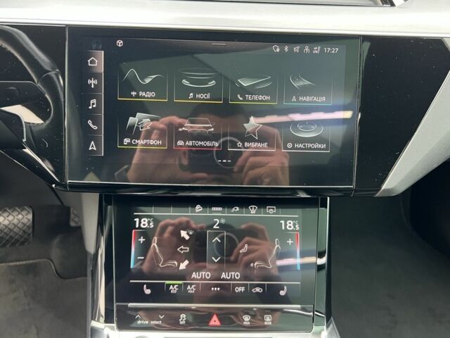 Ауди Ку 7 2021 в Луцке на Automoto.ua Серый Ауди Ку 7, объемом двигателя 0 л и пробегом 125 тыс. км за 34999 $, фото 12 на Automoto.ua