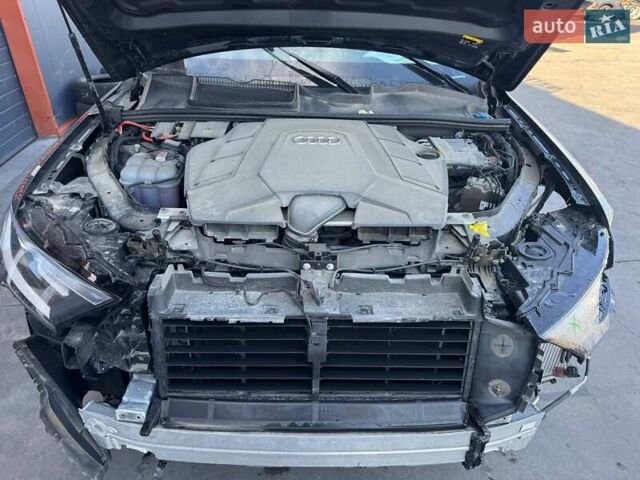 Серый Ауди Ку 7, объемом двигателя 3 л и пробегом 93 тыс. км за 37000 $, фото 14 на Automoto.ua