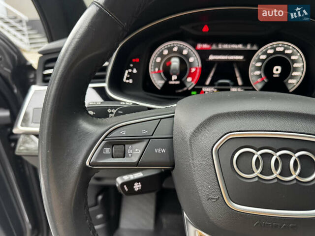 Сірий Ауді Ку 7, об'ємом двигуна 2 л та пробігом 53 тис. км за 46900 $, фото 36 на Automoto.ua