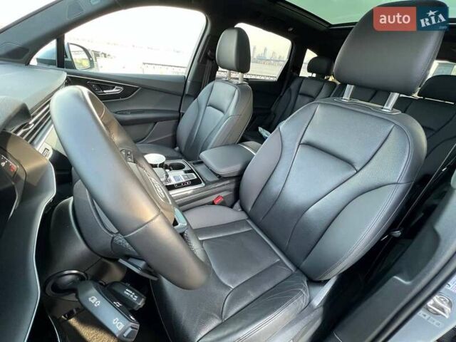 Серый Ауди Ку 7, объемом двигателя 3 л и пробегом 60 тыс. км за 49000 $, фото 35 на Automoto.ua