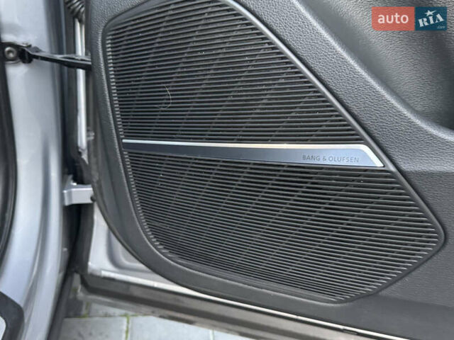 Серый Ауди Ку 7, объемом двигателя 3 л и пробегом 118 тыс. км за 55000 $, фото 60 на Automoto.ua