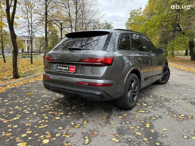 Ауді Ку 7 2021 у Запоріжжя на Automoto.ua Сірий Ауді Ку 7, об'ємом двигуна 2 л та пробігом 66 тис. км за 43790 $, фото 4 на Automoto.ua