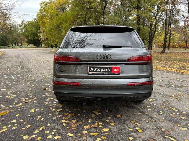 Ауді Ку 7 2021 у Запоріжжя на Automoto.ua Сірий Ауді Ку 7, об'ємом двигуна 2 л та пробігом 66 тис. км за 43790 $, фото 3 на Automoto.ua