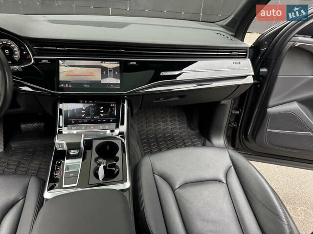 Сірий Ауді Ку 7, об'ємом двигуна 2 л та пробігом 53 тис. км за 46900 $, фото 29 на Automoto.ua