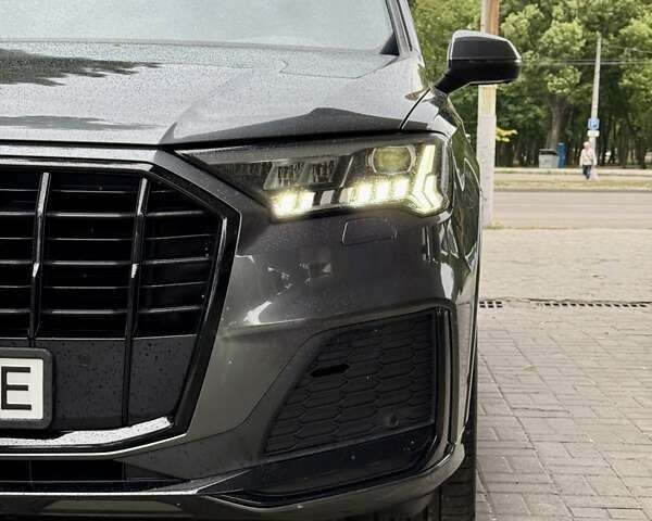 Сірий Ауді Ку 7, об'ємом двигуна 3 л та пробігом 98 тис. км за 62900 $, фото 6 на Automoto.ua
