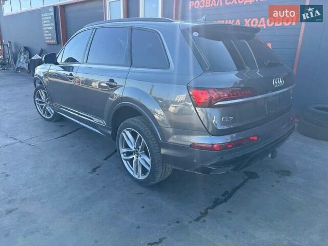 Серый Ауди Ку 7, объемом двигателя 3 л и пробегом 93 тыс. км за 37000 $, фото 5 на Automoto.ua