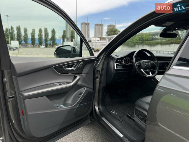 Сірий Ауді Ку 7, об'ємом двигуна 3 л та пробігом 55 тис. км за 54999 $, фото 16 на Automoto.ua