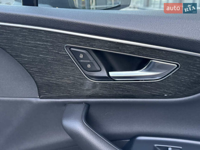 Серый Ауди Ку 7, объемом двигателя 3 л и пробегом 118 тыс. км за 55000 $, фото 66 на Automoto.ua