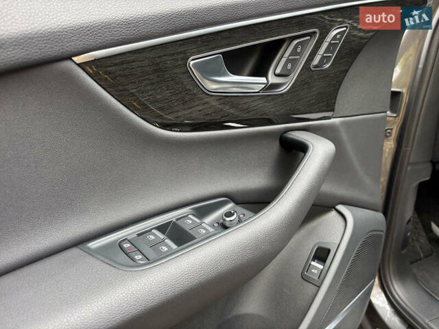 Ауді Ку 7 2021 у Запоріжжя на Automoto.ua Сірий Ауді Ку 7, об'ємом двигуна 2 л та пробігом 66 тис. км за 43790 $, фото 19 на Automoto.ua
