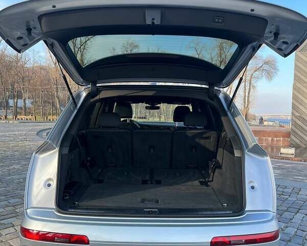 Серый Ауди Ку 7, объемом двигателя 3 л и пробегом 60 тыс. км за 49000 $, фото 96 на Automoto.ua