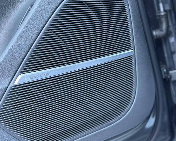 Сірий Ауді Ку 7, об'ємом двигуна 2.97 л та пробігом 135 тис. км за 67500 $, фото 25 на Automoto.ua