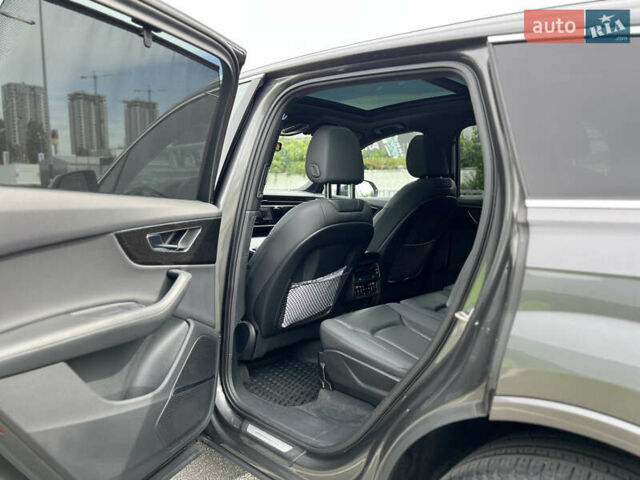 Сірий Ауді Ку 7, об'ємом двигуна 3 л та пробігом 55 тис. км за 54999 $, фото 22 на Automoto.ua