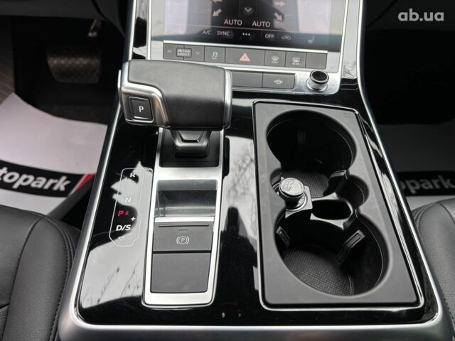 Ауді Ку 7 2021 у Запоріжжя на Automoto.ua Сірий Ауді Ку 7, об'ємом двигуна 2 л та пробігом 66 тис. км за 43790 $, фото 24 на Automoto.ua