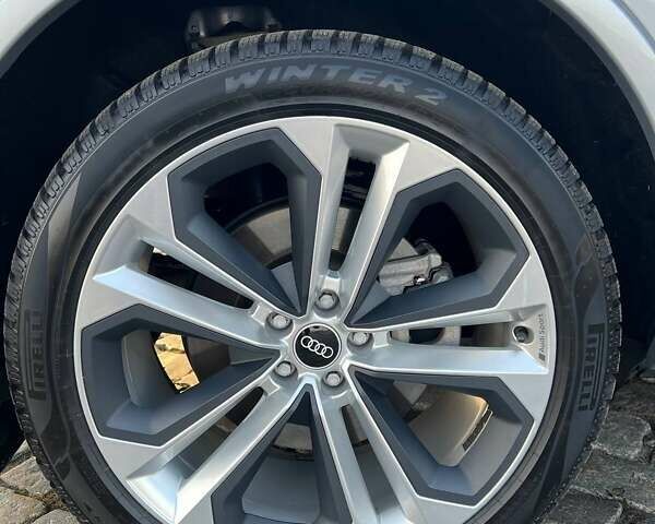 Серый Ауди Ку 7, объемом двигателя 3 л и пробегом 60 тыс. км за 49000 $, фото 84 на Automoto.ua