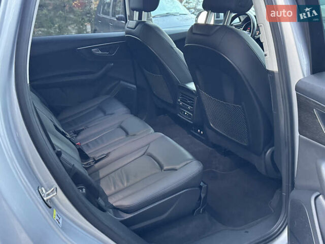 Серый Ауди Ку 7, объемом двигателя 3 л и пробегом 118 тыс. км за 55000 $, фото 61 на Automoto.ua