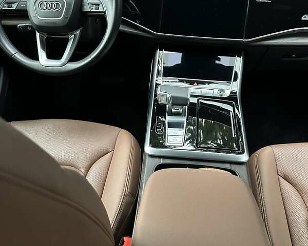 Серый Ауди Ку 7, объемом двигателя 2.97 л и пробегом 31 тыс. км за 76500 $, фото 14 на Automoto.ua