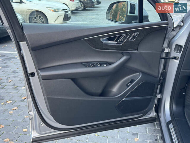 Серый Ауди Ку 7, объемом двигателя 3 л и пробегом 118 тыс. км за 55000 $, фото 14 на Automoto.ua