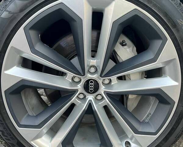 Серый Ауди Ку 7, объемом двигателя 3 л и пробегом 60 тыс. км за 49000 $, фото 86 на Automoto.ua