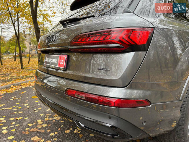 Ауді Ку 7 2021 у Запоріжжя на Automoto.ua Сірий Ауді Ку 7, об'ємом двигуна 2 л та пробігом 66 тис. км за 43790 $, фото 13 на Automoto.ua