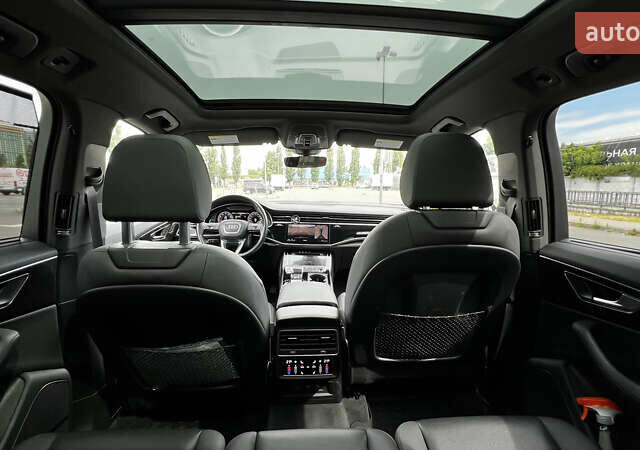 Сірий Ауді Ку 7, об'ємом двигуна 3 л та пробігом 55 тис. км за 54999 $, фото 30 на Automoto.ua