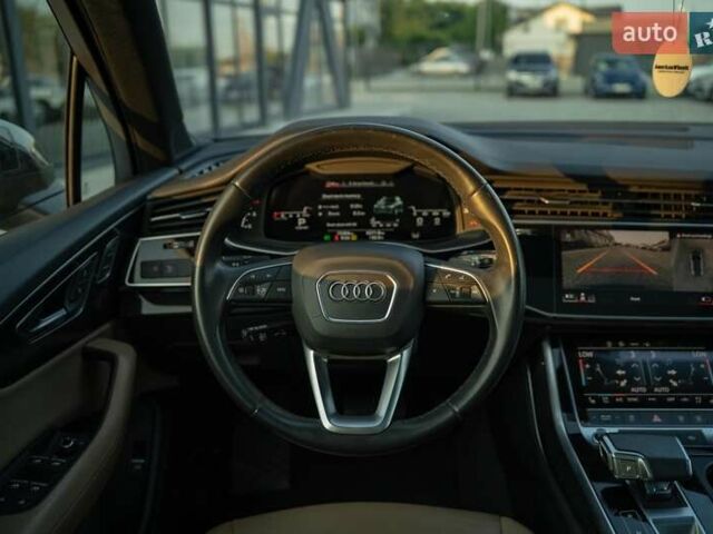 Сірий Ауді Ку 7, об'ємом двигуна 3 л та пробігом 15 тис. км за 47900 $, фото 32 на Automoto.ua