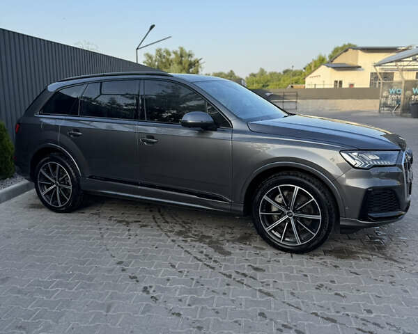 Серый Ауди Ку 7, объемом двигателя 3 л и пробегом 55 тыс. км за 52000 $, фото 4 на Automoto.ua