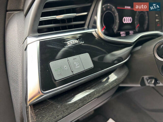 Ауді Ку 7 2021 у Запоріжжя на Automoto.ua Сірий Ауді Ку 7, об'ємом двигуна 2 л та пробігом 66 тис. км за 43790 $, фото 22 на Automoto.ua