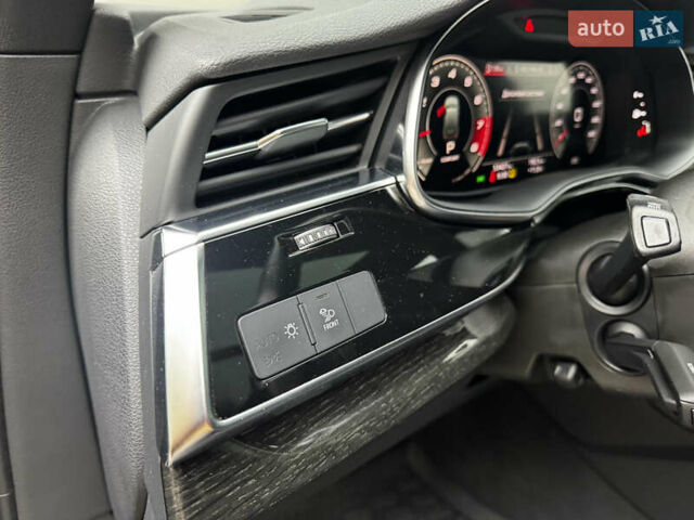 Серый Ауди Ку 7, объемом двигателя 2 л и пробегом 53 тыс. км за 46500 $, фото 34 на Automoto.ua