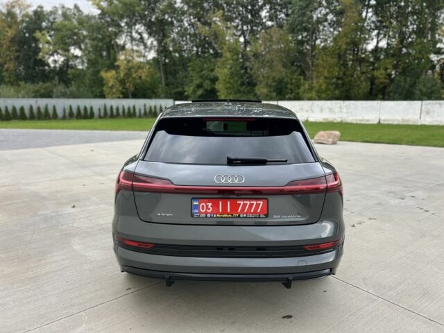 Ауди Ку 7 2021 в Луцке на Automoto.ua Серый Ауди Ку 7, объемом двигателя 0 л и пробегом 125 тыс. км за 34999 $, фото 3 на Automoto.ua