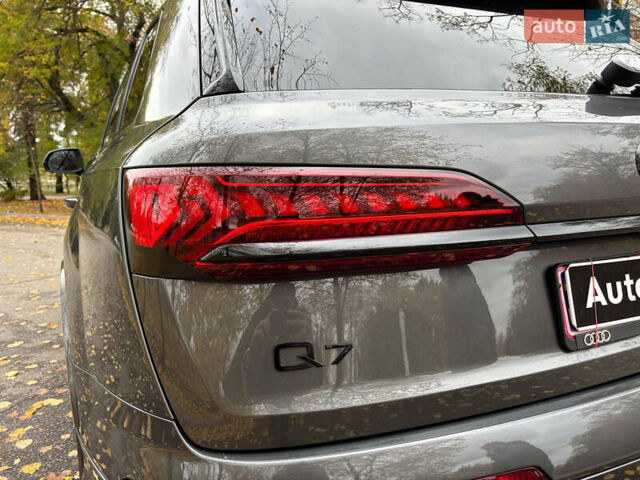 Ауді Ку 7 2021 у Запоріжжя на Automoto.ua Сірий Ауді Ку 7, об'ємом двигуна 2 л та пробігом 66 тис. км за 43790 $, фото 12 на Automoto.ua