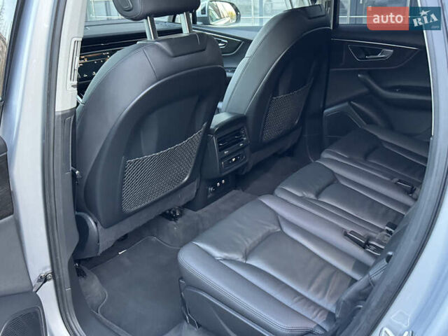 Серый Ауди Ку 7, объемом двигателя 3 л и пробегом 118 тыс. км за 55000 $, фото 42 на Automoto.ua