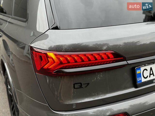 Сірий Ауді Ку 7, об'ємом двигуна 2 л та пробігом 53 тис. км за 46900 $, фото 11 на Automoto.ua